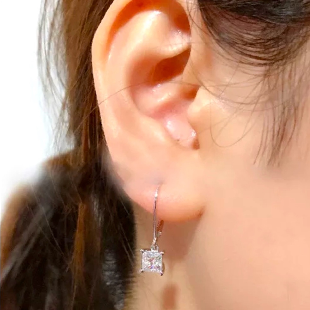 Square cut dangle earrings - Picture 4 of 4
